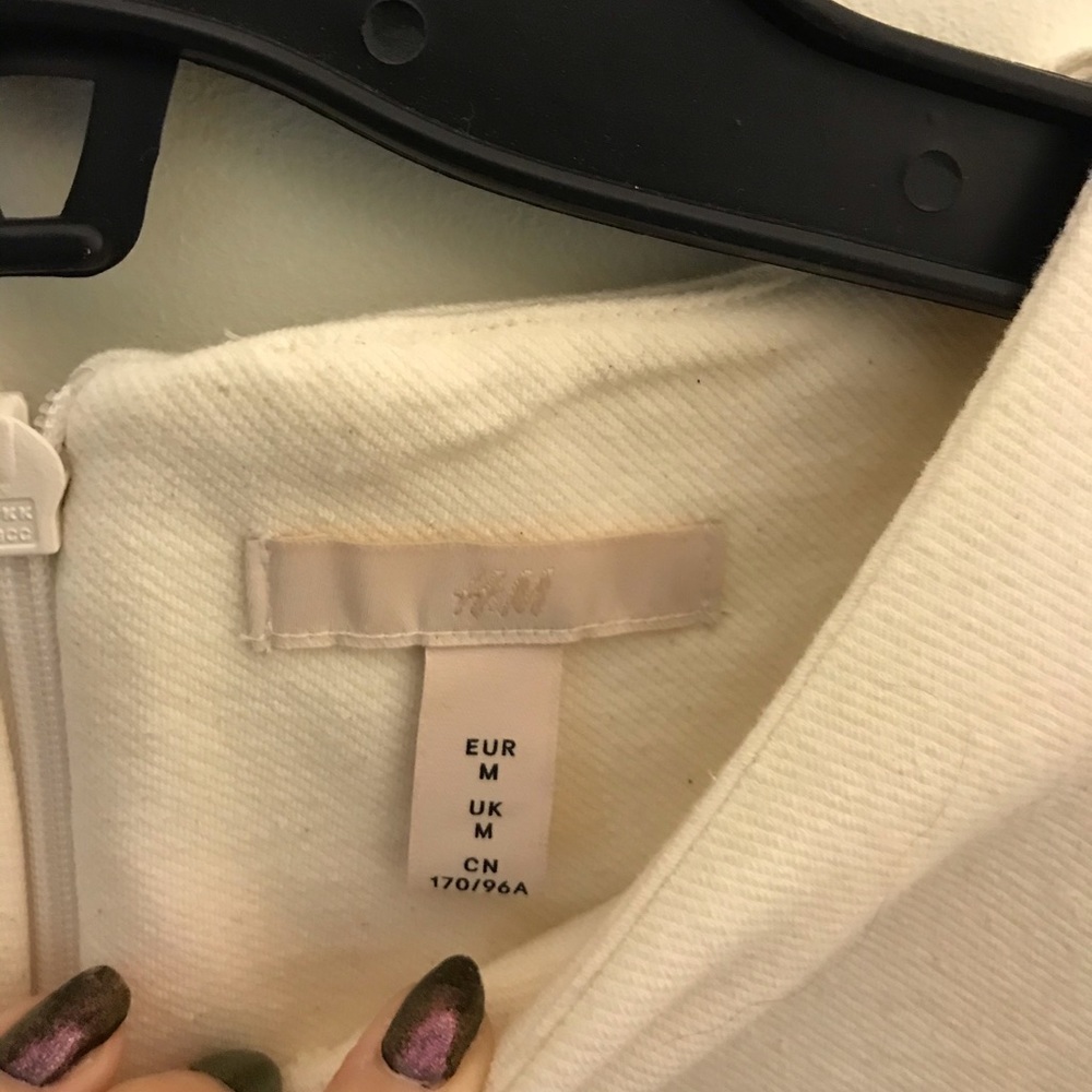 H&M puff sleeve dress - Picture 5 of 15